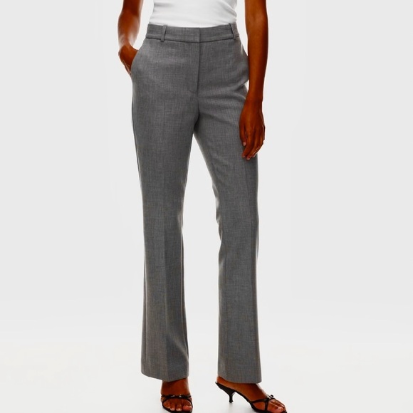 Aritzia Babaton- Program Pant -Softly structured high-rise flared trousers. Sz 6